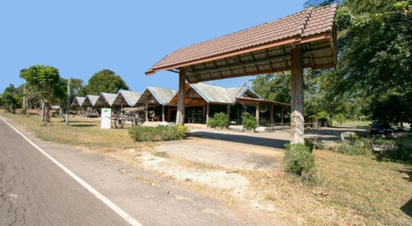Hotel Oyo 75374 Baan Rak Mai Kanchanaburi Exterior foto